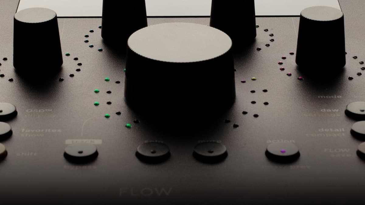 Softube Flow Studio compact desktop control surface with five knobs and color display